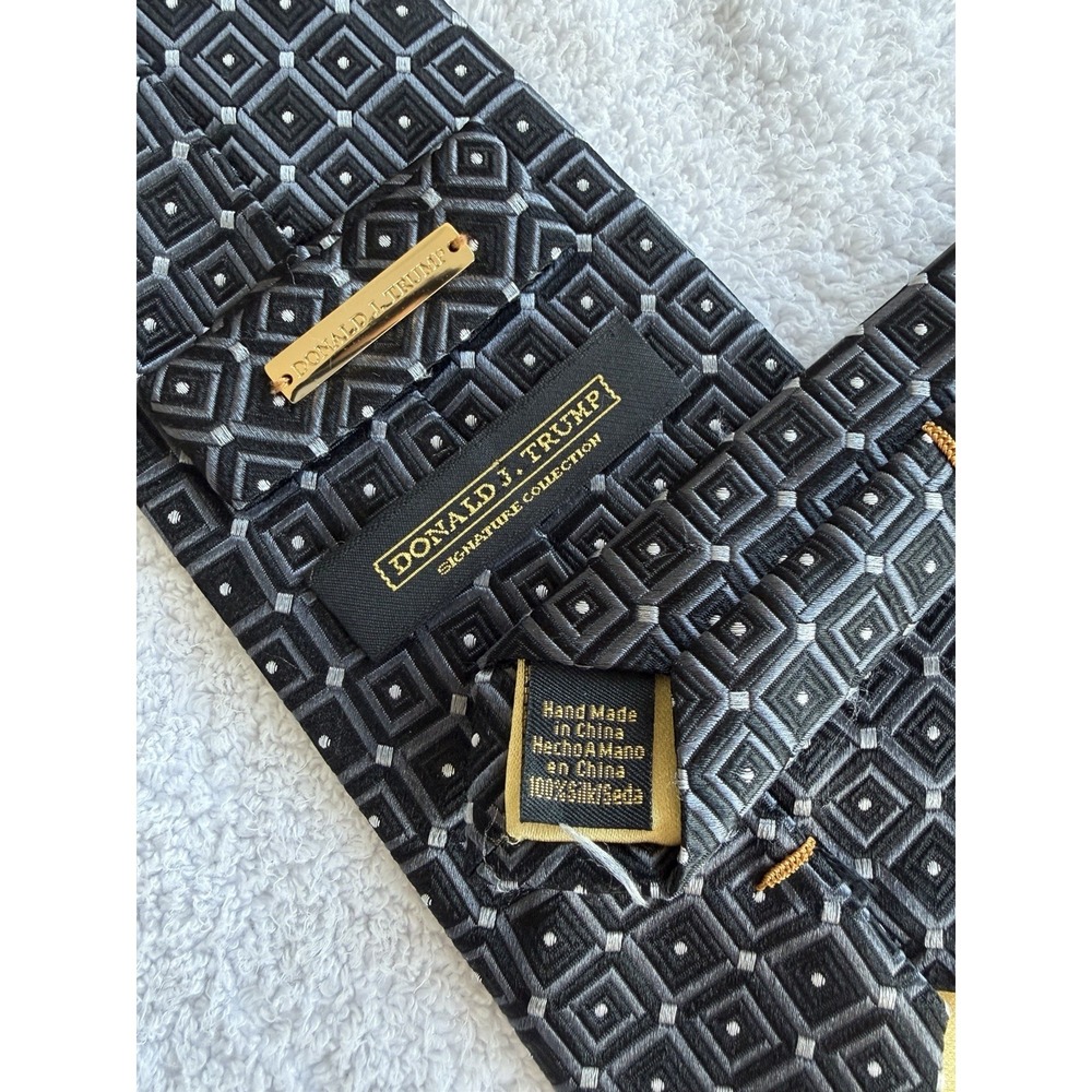 Donald J. Trump Signature Collection Geometric Woven Jacquard Silk Tie Necktie